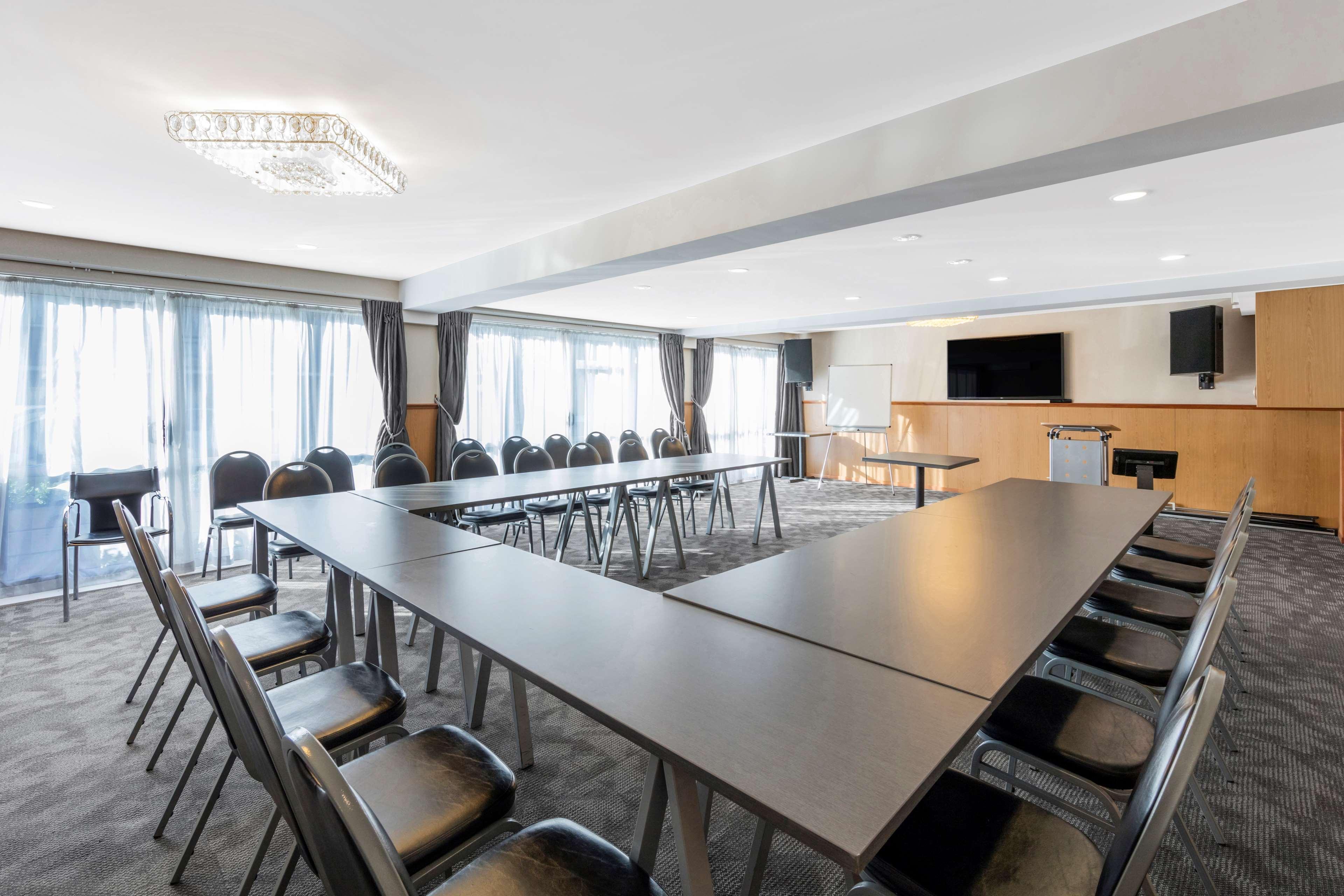 Best Western Newmarket Inn & Suites Окленд Экстерьер фото