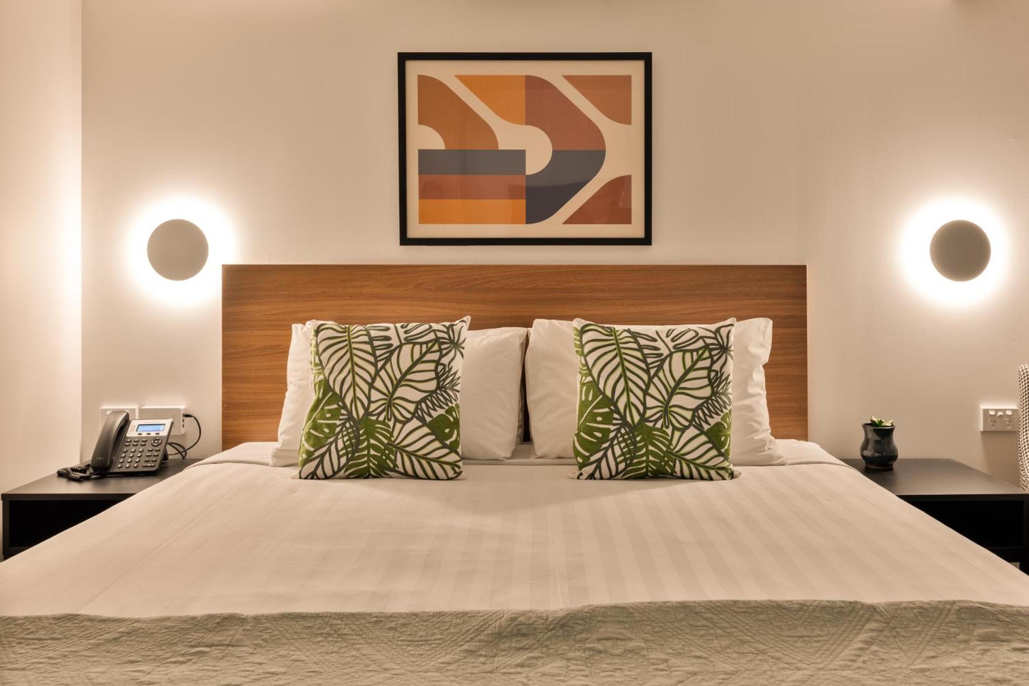 Best Western Newmarket Inn & Suites Окленд Экстерьер фото