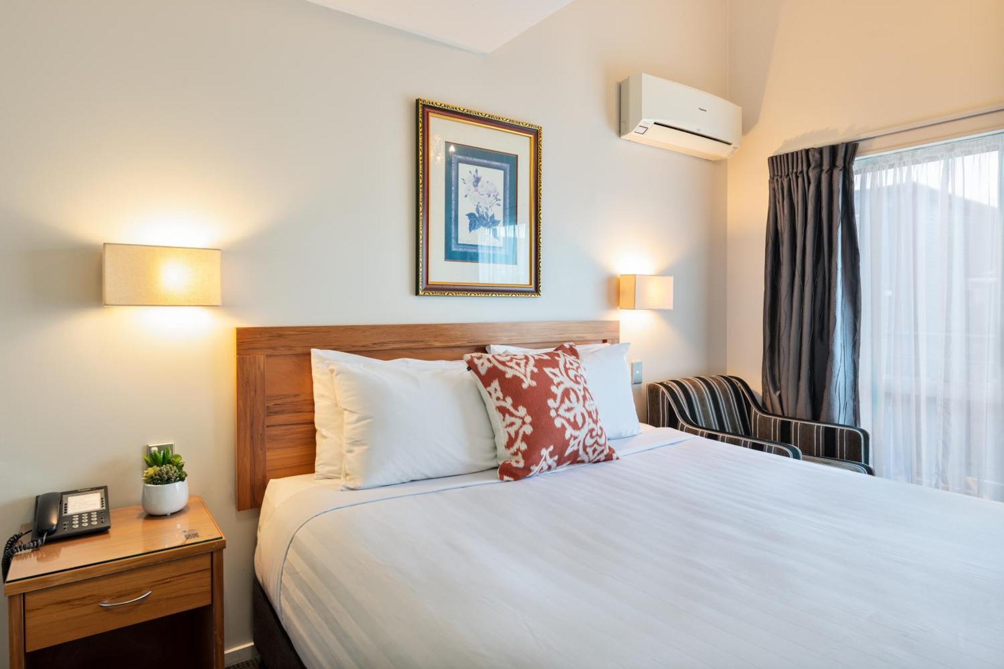 Best Western Newmarket Inn & Suites Окленд Экстерьер фото